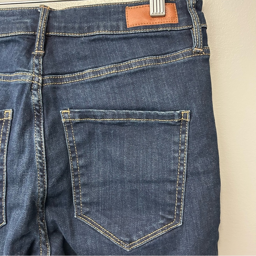 Bootlegger High Rise Boot Cut Jeans Size 28 - Picture 4 of 6
